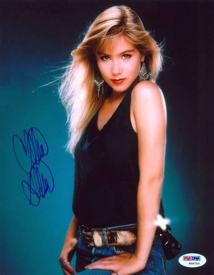 Christina Applegate photo 2