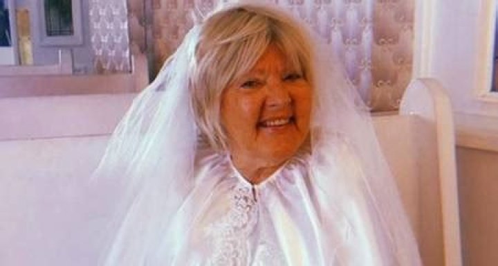 Know the Relationship Status and Net Worth of Celebrity Mother, Lorraine Nash