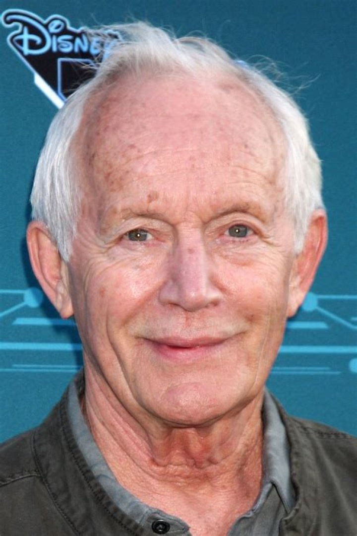 Lance Henriksen photo
