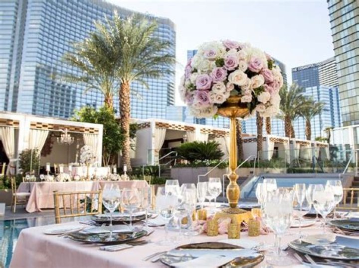 Ronnie and Jen Have Vegas Wedding Ceremony!